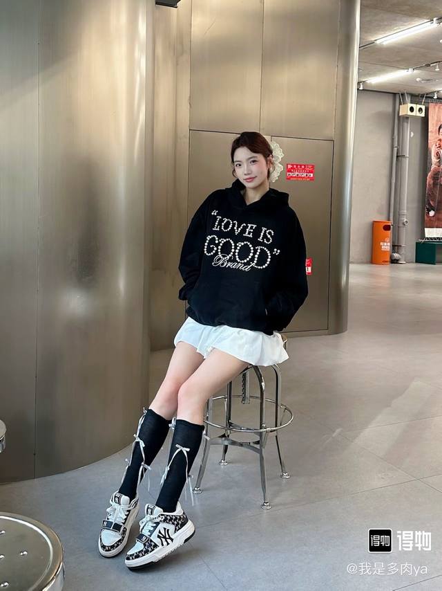 Model Image Style Number: R07 Goodbrand Pearl Bubble Bead Embroidered Hooded Swe