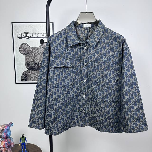 Style No.: R03 Dior 25Ss Jacquard Denim Jacket Shirt This shirt-collar jacket fe