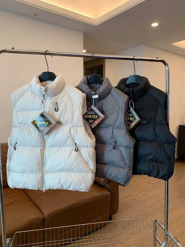 Autumn/Winter Alo Casual Down Vest, unisex, perfect for commuting in the city's