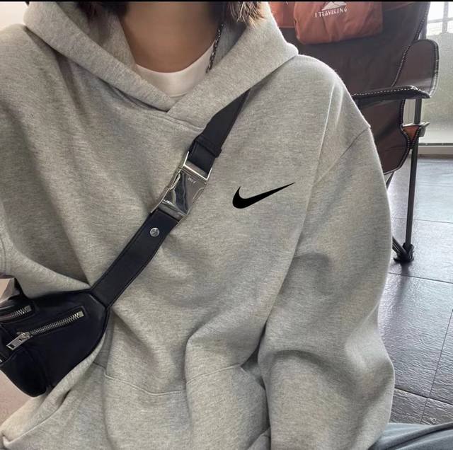 Nike Be Personalized Smiley Face Hooded Sweatshirt for Spring and Autumn. Made w