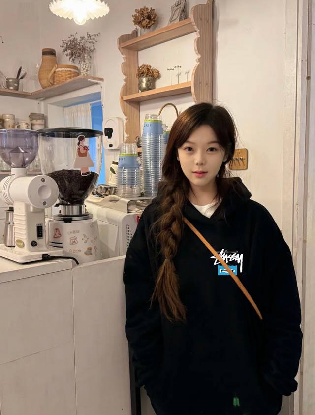 Stussy New Spring/Autumn Hooded Sweatshirt. Made with Xinjiang cotton fabric, th