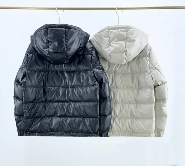 New Arrival Real Shots Top-Tier Version Original Sealing High-End Prada 24Fw Sea