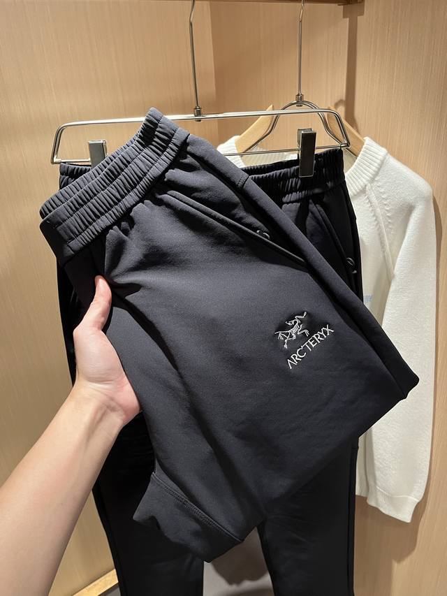 Arcter*X 2025 Autumn/Winter New Casual Sports Style Pants. When it comes to outd