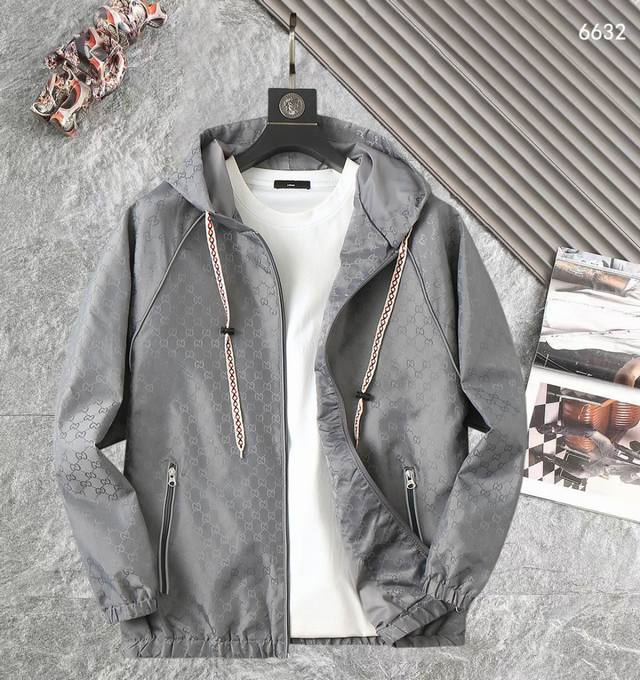 Gucci high-quality 2025 Spring/Autumn new style jacket, runway new product in p