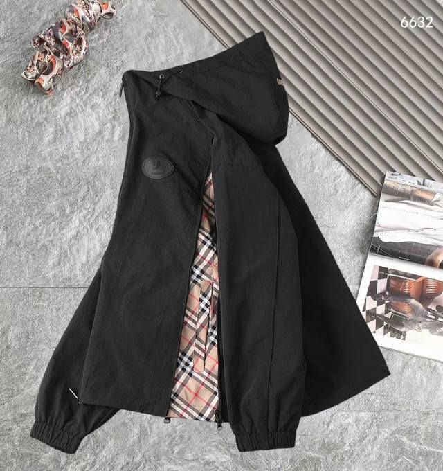 Burberry High-Quality 2025 Spring/Autumn New Arrival Jacket. A runway new arriv