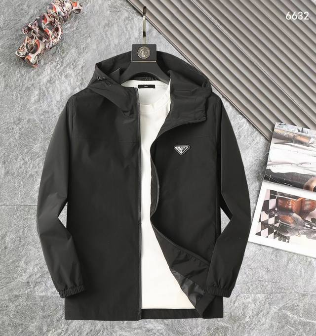 Prada High-Quality 2025 Spring/Autumn New Arrival Jacket. A runway new arrival