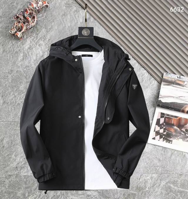 Prada High-Quality 2025 Spring/Autumn New Arrival Jacket. A runway new arrival