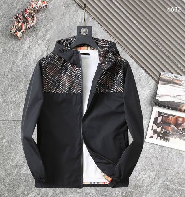 Burberry High-Quality 2025 Spring/Autumn New Arrival Jacket. A runway new arriv