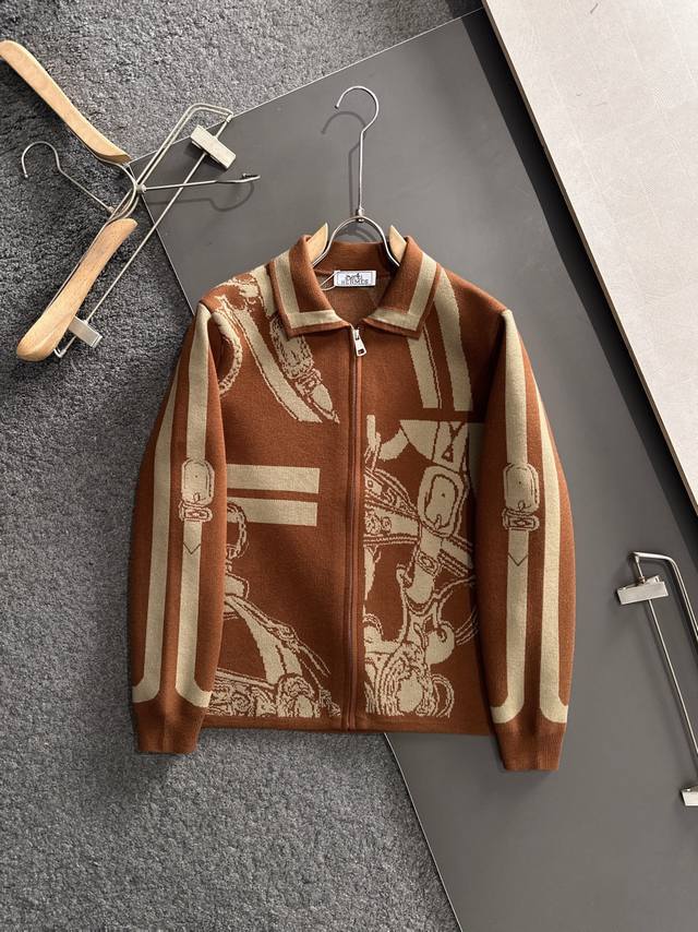 Hermes 2025 Autumn/Winter New Unisex High-Weight Knit Cardigan, featuring a sign