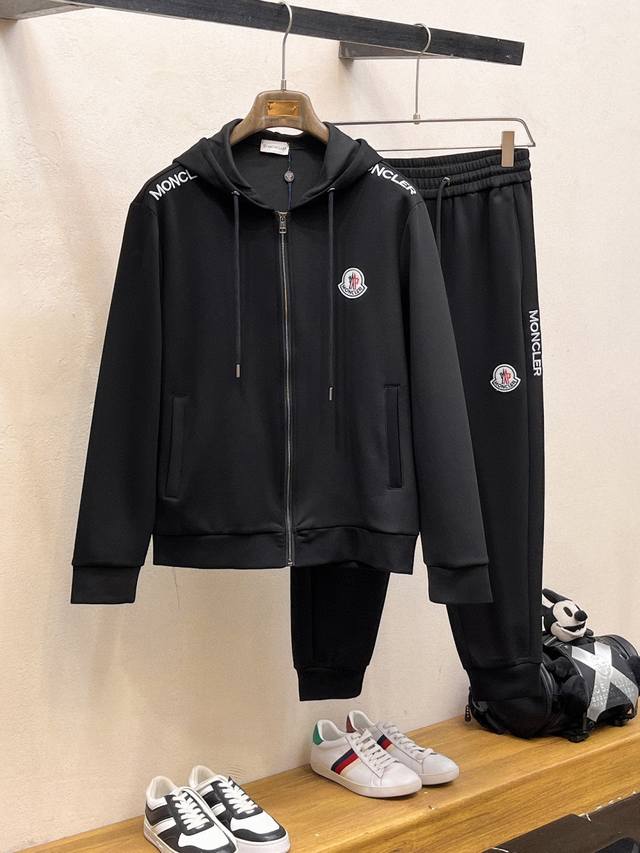 Moncler's hottest set is here! Focusing on official website originals, this 2025