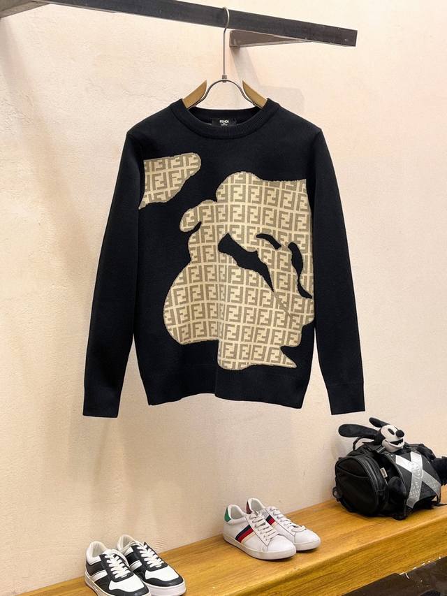 Fendi Autumn/Winter Classic Crew Neck Pullover Wool Sweater, Excellent Condition