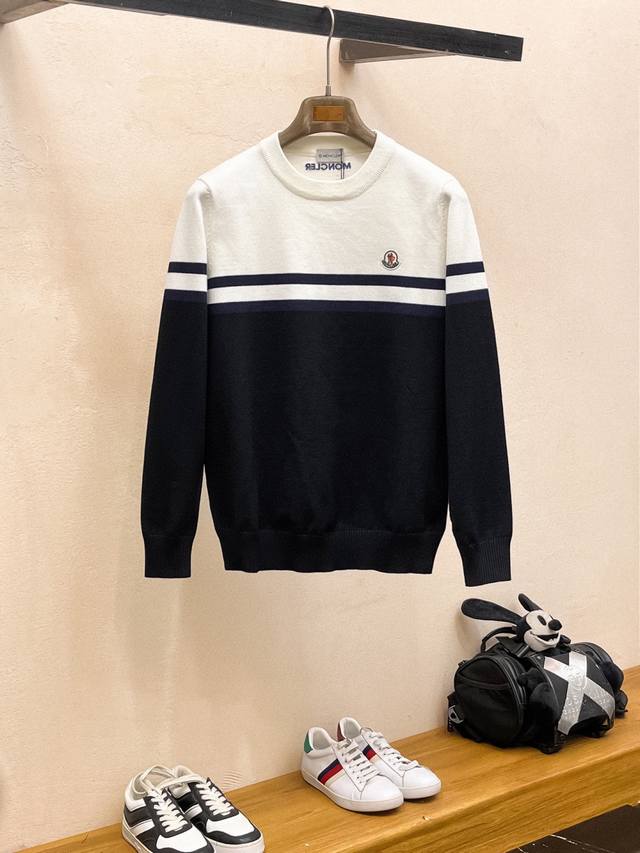 Moncler Autumn/Winter Classic Collared Wool Sweater, in Excellent Condition!!! M