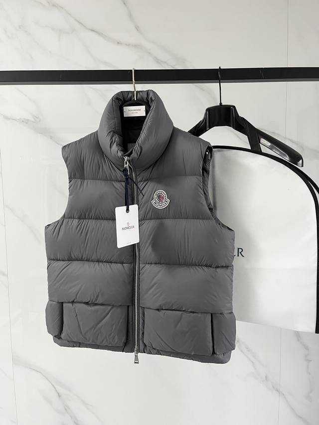 Premium Down Vest - Moncler X Christopher Raxxy Celebrity Style, Unisex 3D Quil
