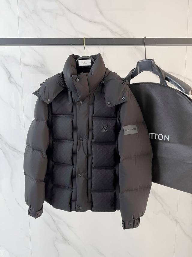 Louis Vuitton #25 Autumn/Winter Men's Fashion Down Jacket A light luxury, fashio