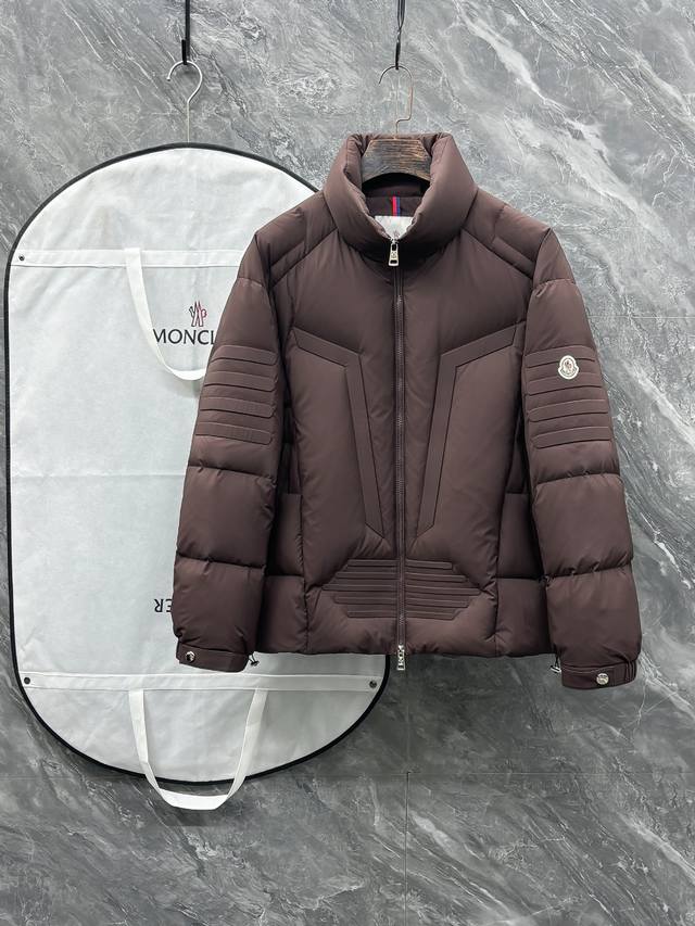 Moncler #25 Autumn/Winter Men's Fashion Mecha Style Down Jacket A light luxury f