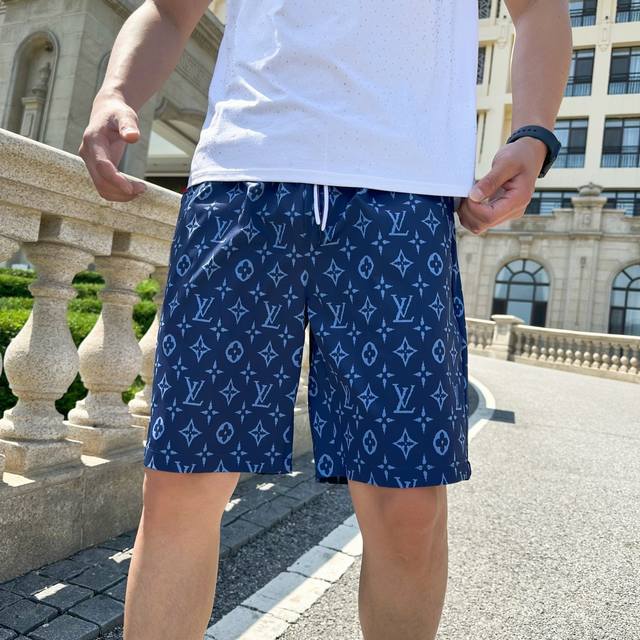 Louis Vuitton LV 2025 Summer New Arrival Original Boutique Casual Shorts. Luxur
