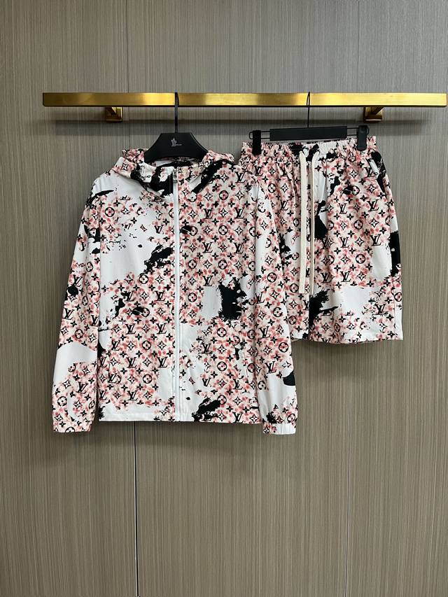 Louis Vuitton LV 2025 Summer Sun Protection Shirt and Shorts Set, Synchronized