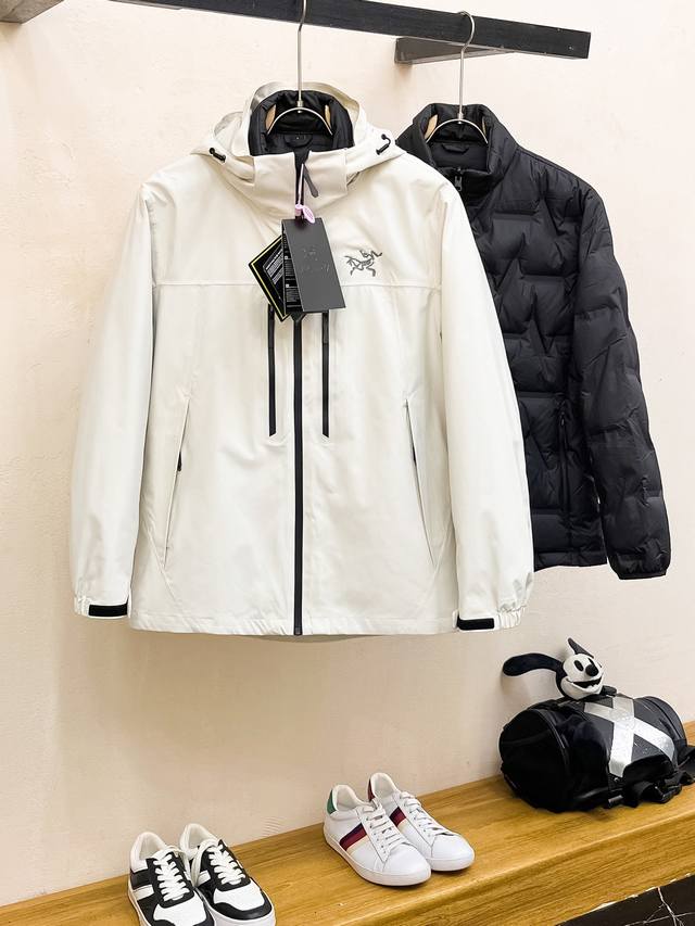 Top-tier Arc'teryx down 3-in-1 detachable Arc'teryx Braun embroidery, different