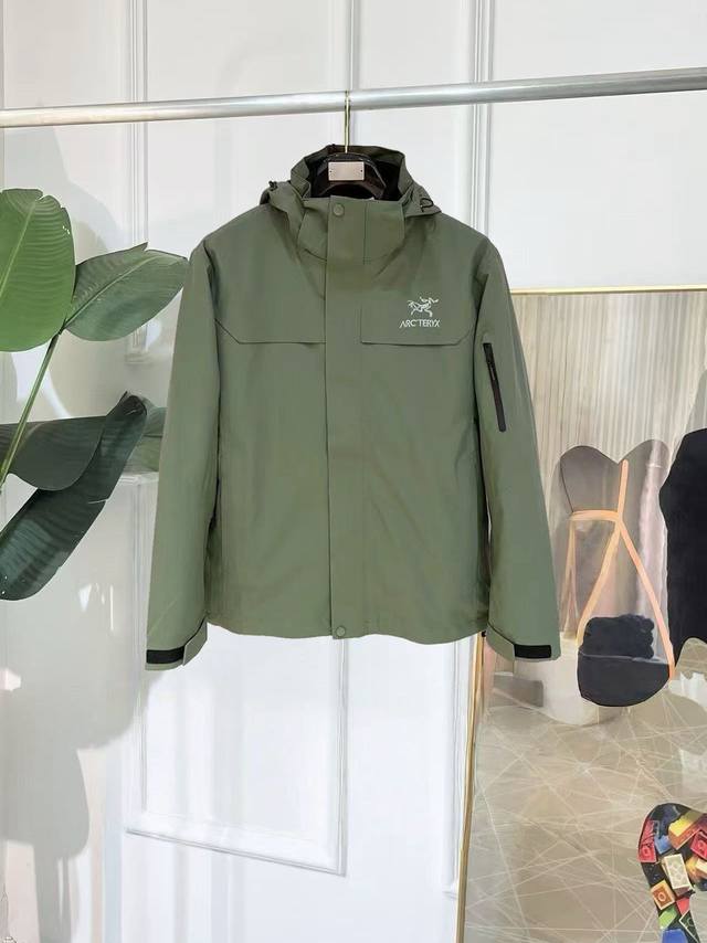 New Arrival: Three-in-one lamb wool Arc'teryx Beta Sv jacket with 10,000-stitch