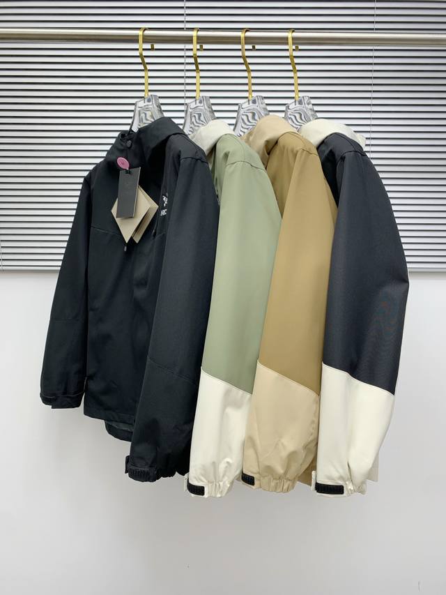 Three-in-one lamb wool Arc'teryx Beta Sv jacket with 10,000-stitch embroidery,