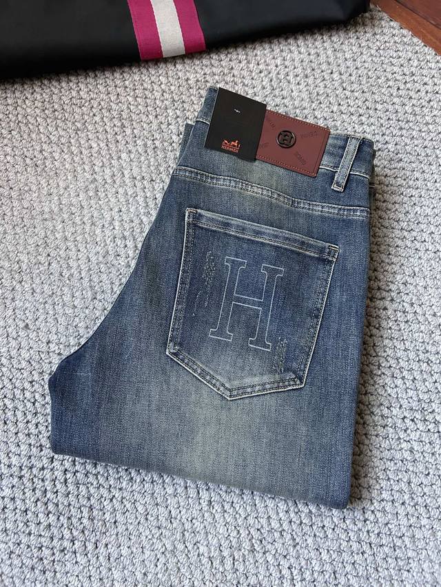 Available simultaneously on the Herm