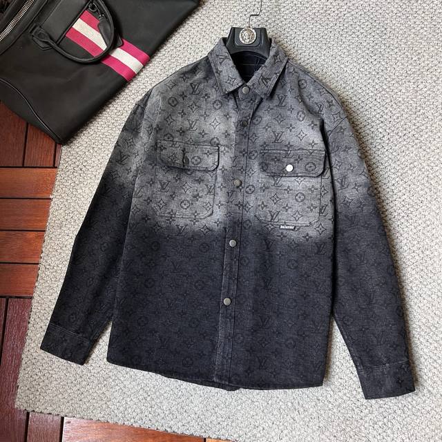 Lv 2025 Autumn/Winter New Jacket! High-end custom-made denim jacket, top-notch q