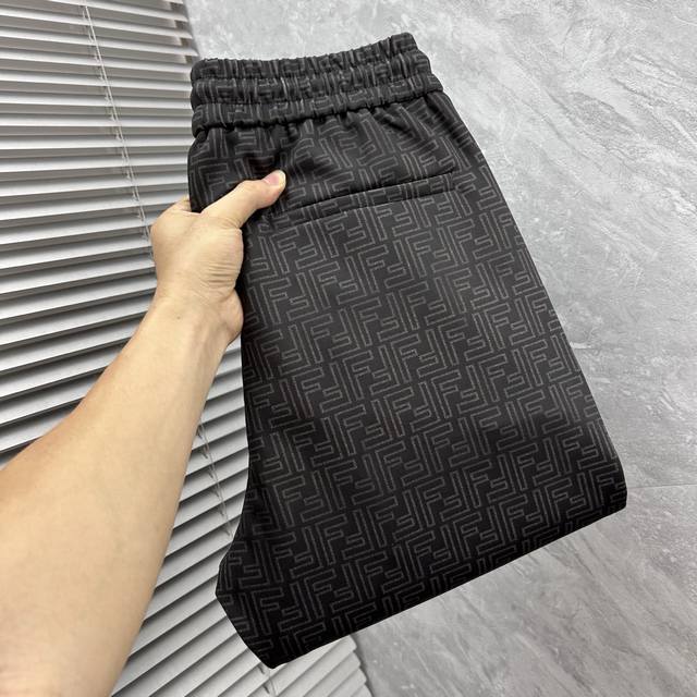 Fd 2025 Autumn/Winter Bestselling Casual Pants, a must-have versatile style this