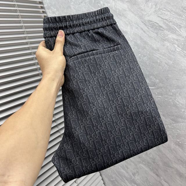 Dr 2025 Autumn/Winter Bestselling Casual Pants, a must-have versatile style this