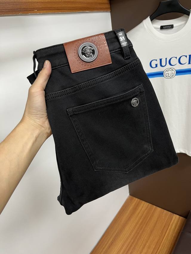 Versace 2025 Fall New Arrival Jeans - Effortless in Boutiques, Bestseller, Shar