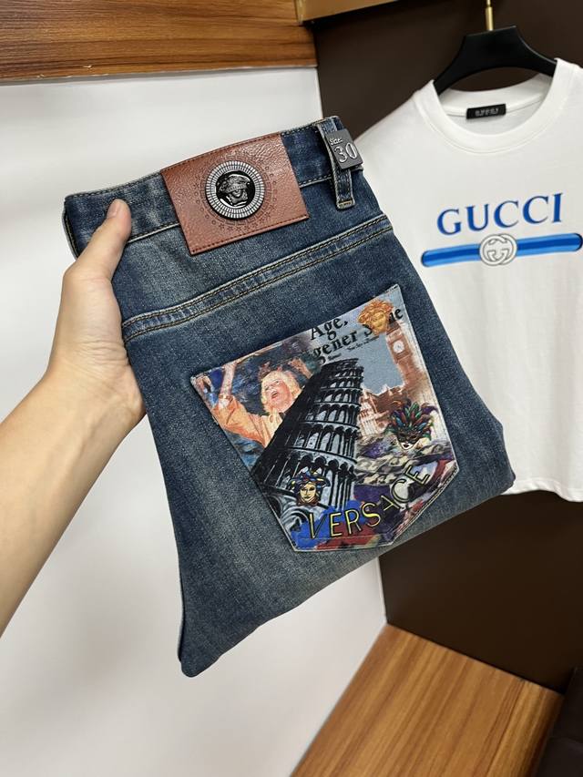 Versace 2025 Fall New Arrival Jeans - Effortless in Boutiques, Bestseller, Shar