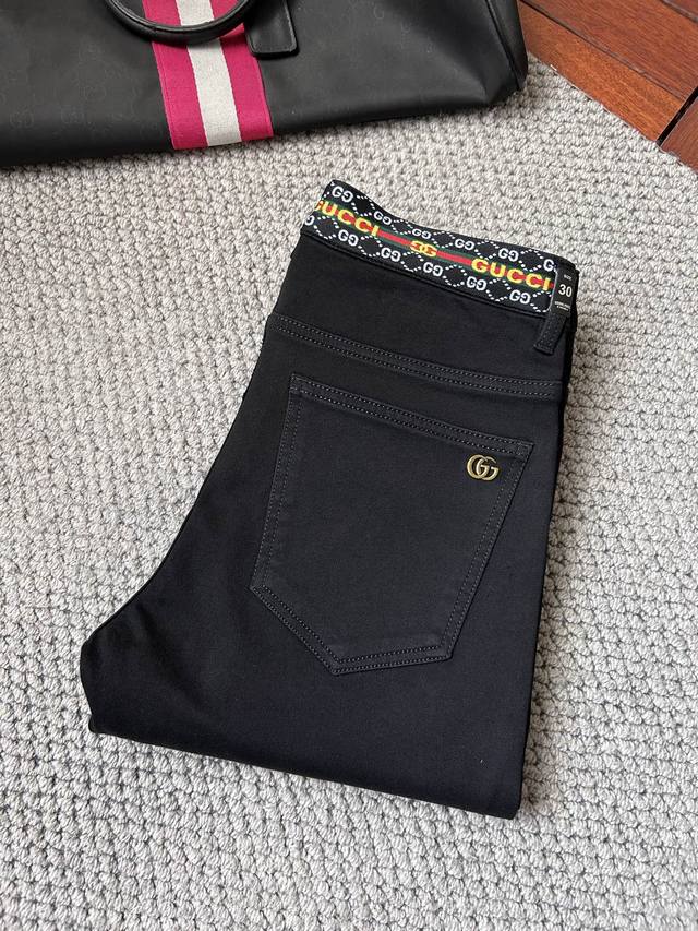 Gucci's 2025 Autumn/Winter Newest Fleece-Lined Jeans - Effortless in Boutiques,