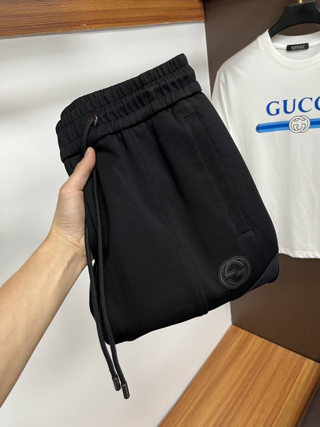 Gucci 2025 Autumn Collection, now available in boutiques. High-quality, origina