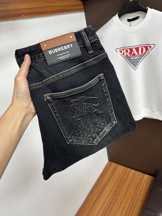 Burberry 2025 Fall New Arrival Jeans - Effortless in Boutiques, Bestseller, Sha