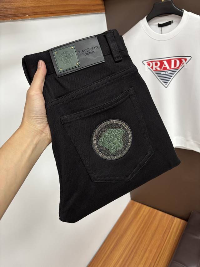 Versace 2025 Fall New Arrival Jeans - Effortless in Boutiques, Bestseller, Shar