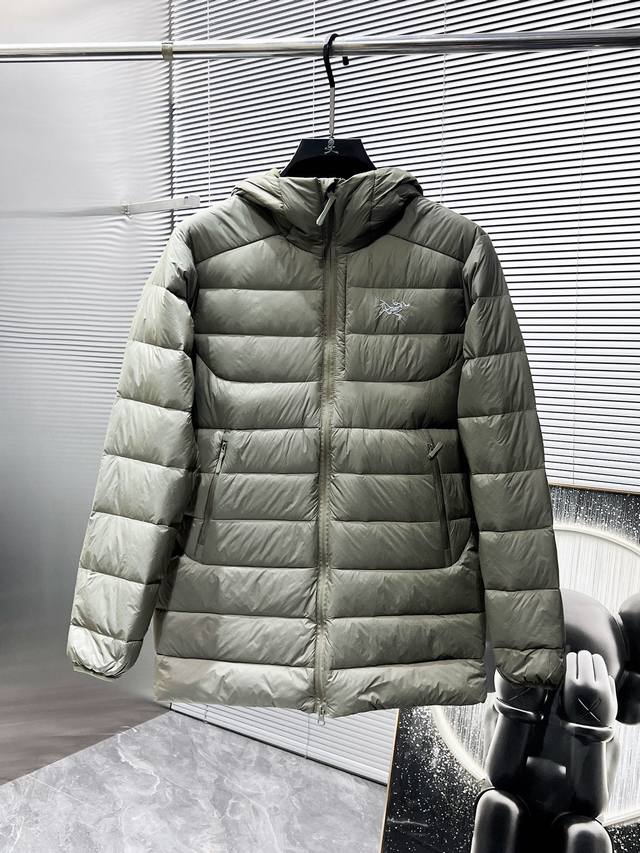Arc'teryx 2025 Autumn/Winter New Hooded Down Jacket, a hot seller, high-quality