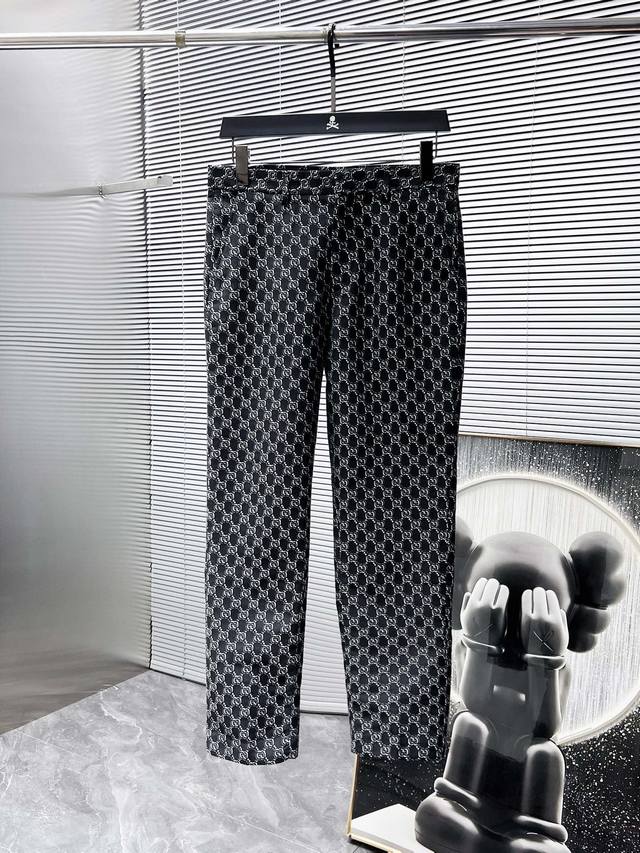 Gucci 2025 Spring/Autumn New Style Cropped Trousers, High-End Version! Custom-m