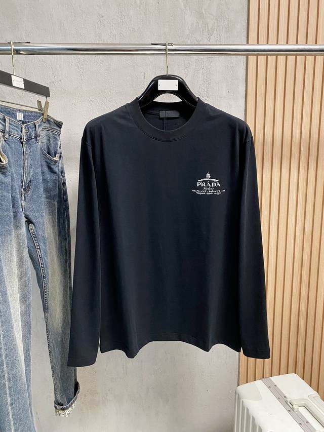 High-quality Prada 2025 new classic crew neck long-sleeved shirt, fashionable a