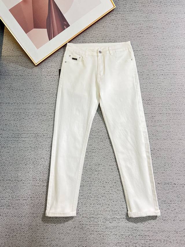 Gucc'' Men's Casual Pants, officially announced in the catalog and posters! Made