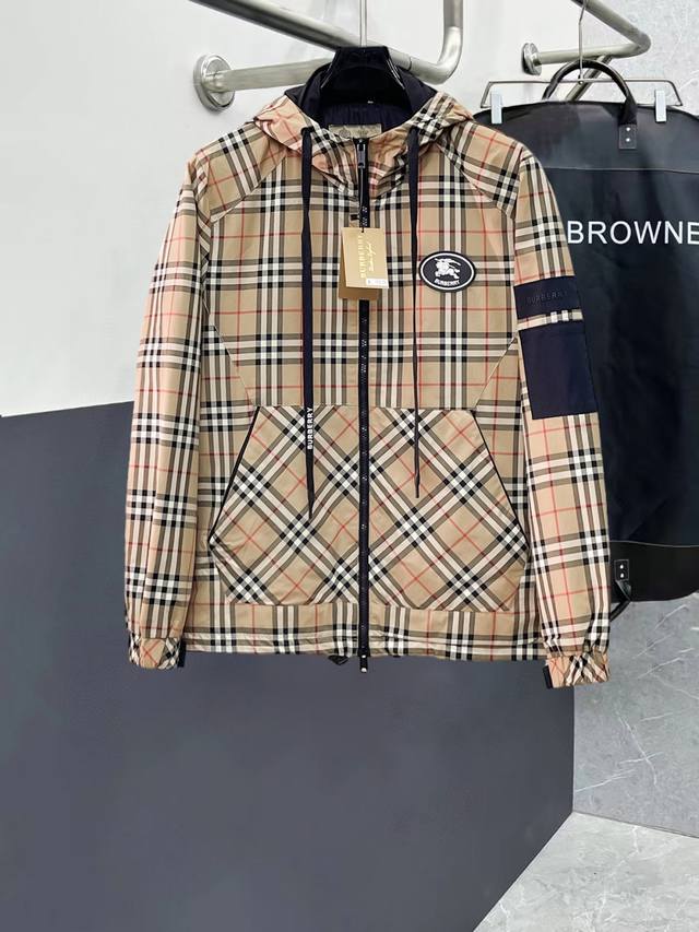 Burberry High-Quality 2025 Spring New Arrival Jacket. A runway piece in perfect