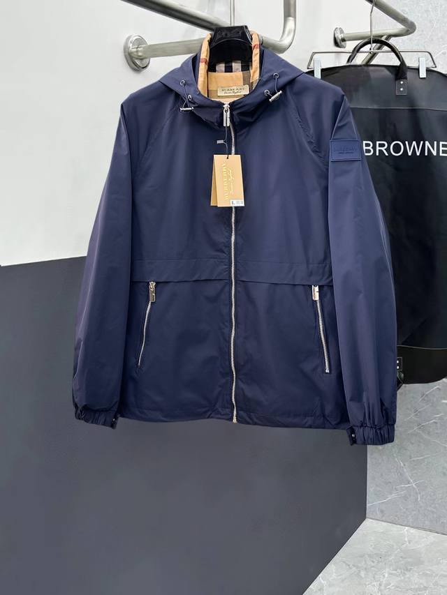 Burberry High-Quality 2025 Spring New Arrival Jacket. A runway piece in perfect