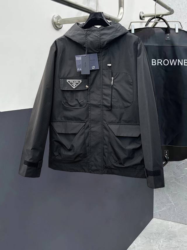 Prada High-Quality 2025 Spring New Arrival Jacket. A runway piece in perfect co