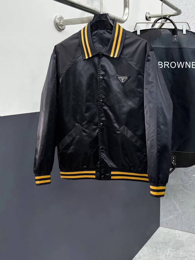 Prada High-Quality 2025 Spring New Arrival Jacket. A runway piece in perfect co