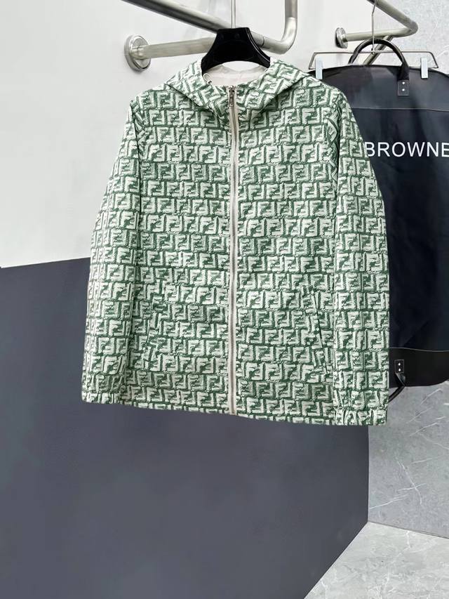 Fendi High-Quality 2025 Spring New Arrival Jacket. A runway piece in perfect co