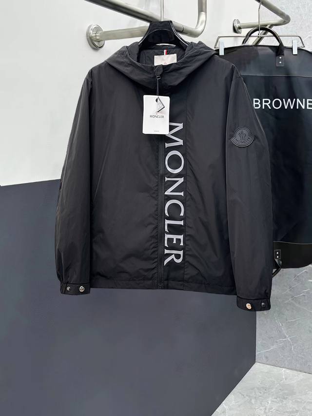 Moncler High-Quality 2025 Spring New Arrival Jacket. A runway new arrival in pe