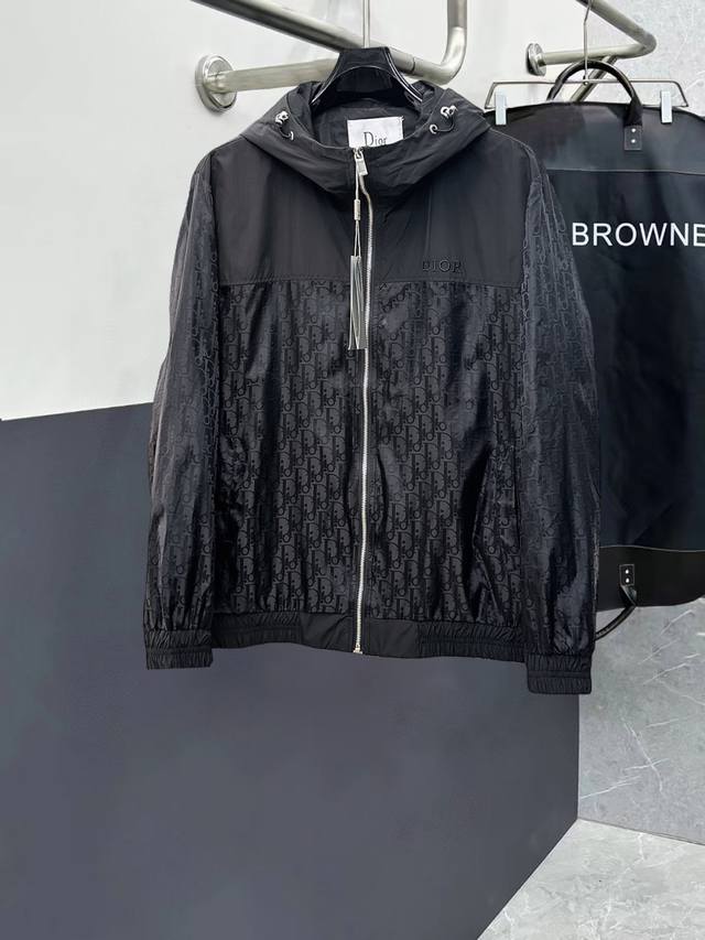 Dior High-Quality 2025 Spring New Arrival Jacket. A runway piece in perfect con