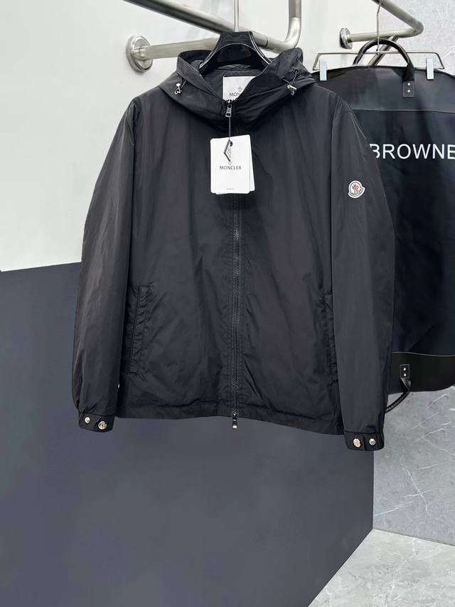 Moncler High-Quality 2025 Spring New Arrival Jacket. A runway new arrival in pe