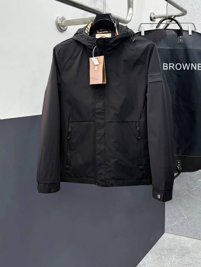 Burberry High-Quality 2025 Spring New Arrival Jacket. A runway piece in perfect