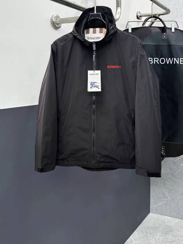 Burberry High-Quality 2025 Spring New Arrival Jacket. A runway piece in perfect