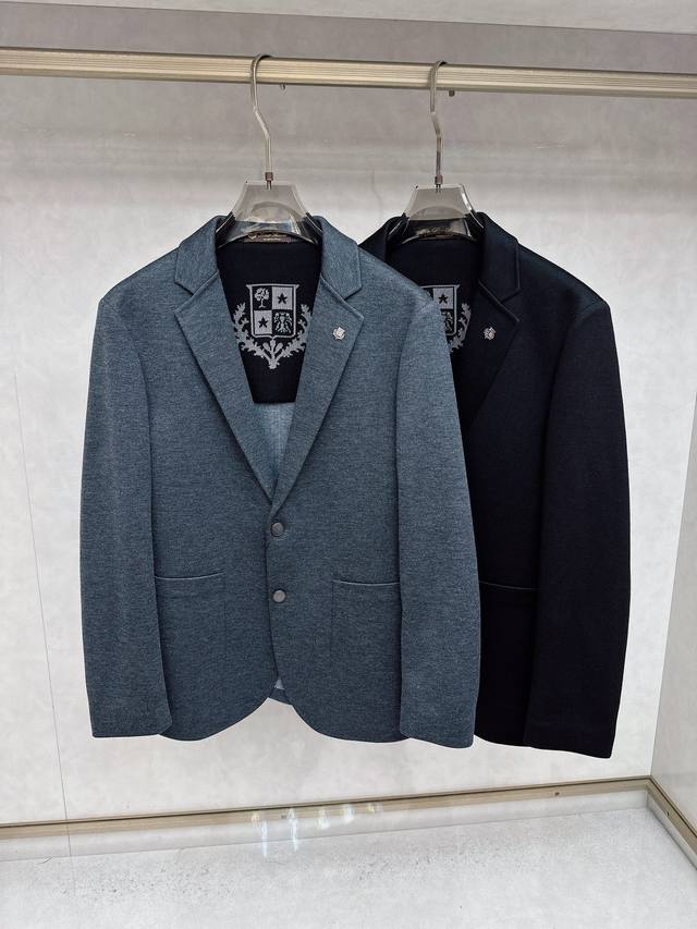 Loro Piana, a sophisticated and elegant casual suit for autumn and winter, exude