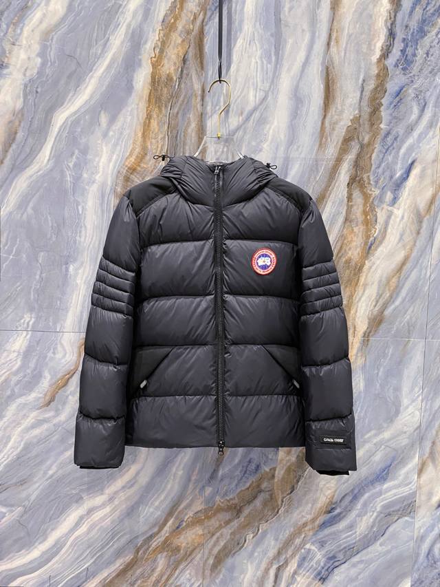 Canada Goose Fw2025 New Down Jacket. Hooded design, unisex, and stylish. Made wi